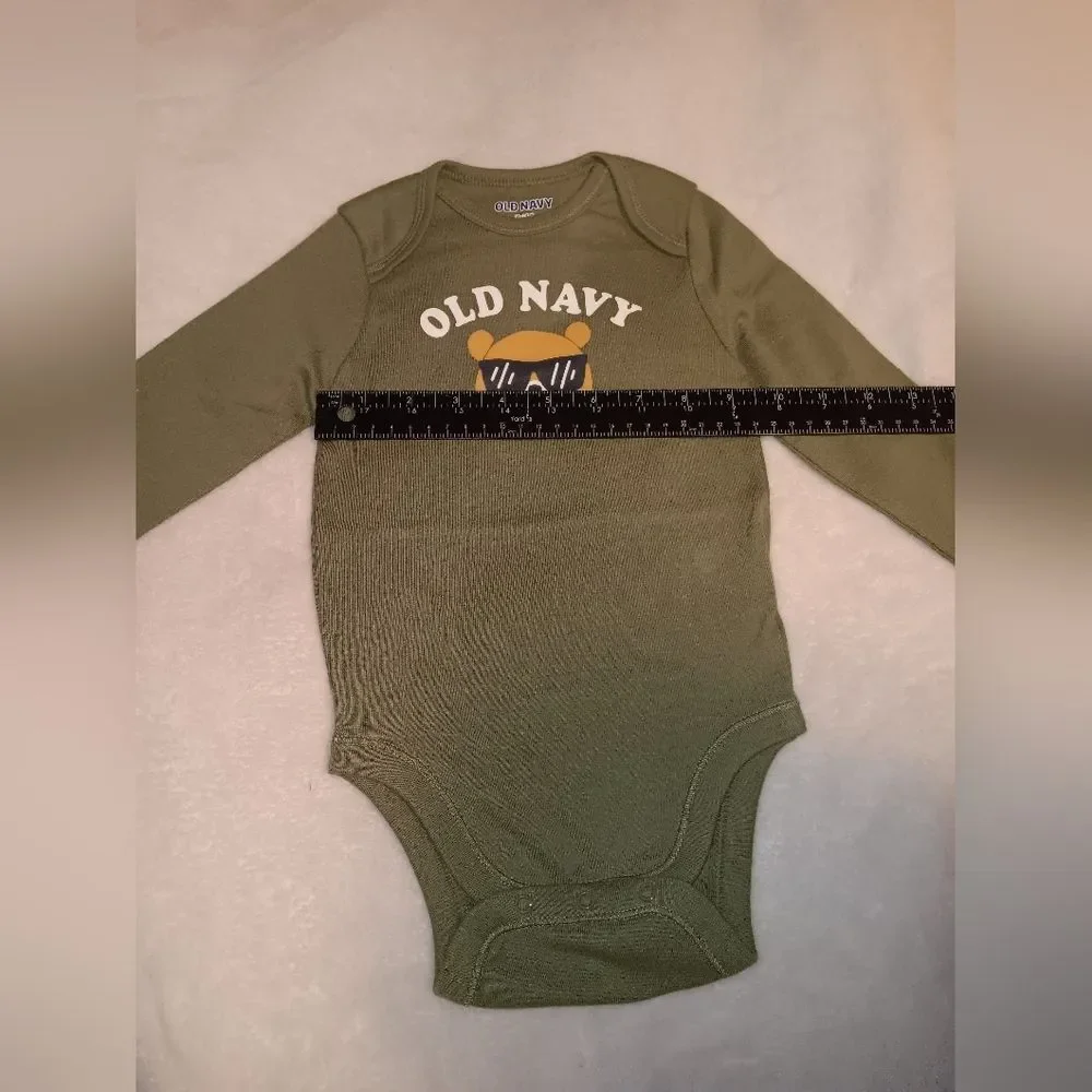 Old Navy Long-Sleeve Logo Graphic Taupe Bodysuit Baby 18-24M NWT